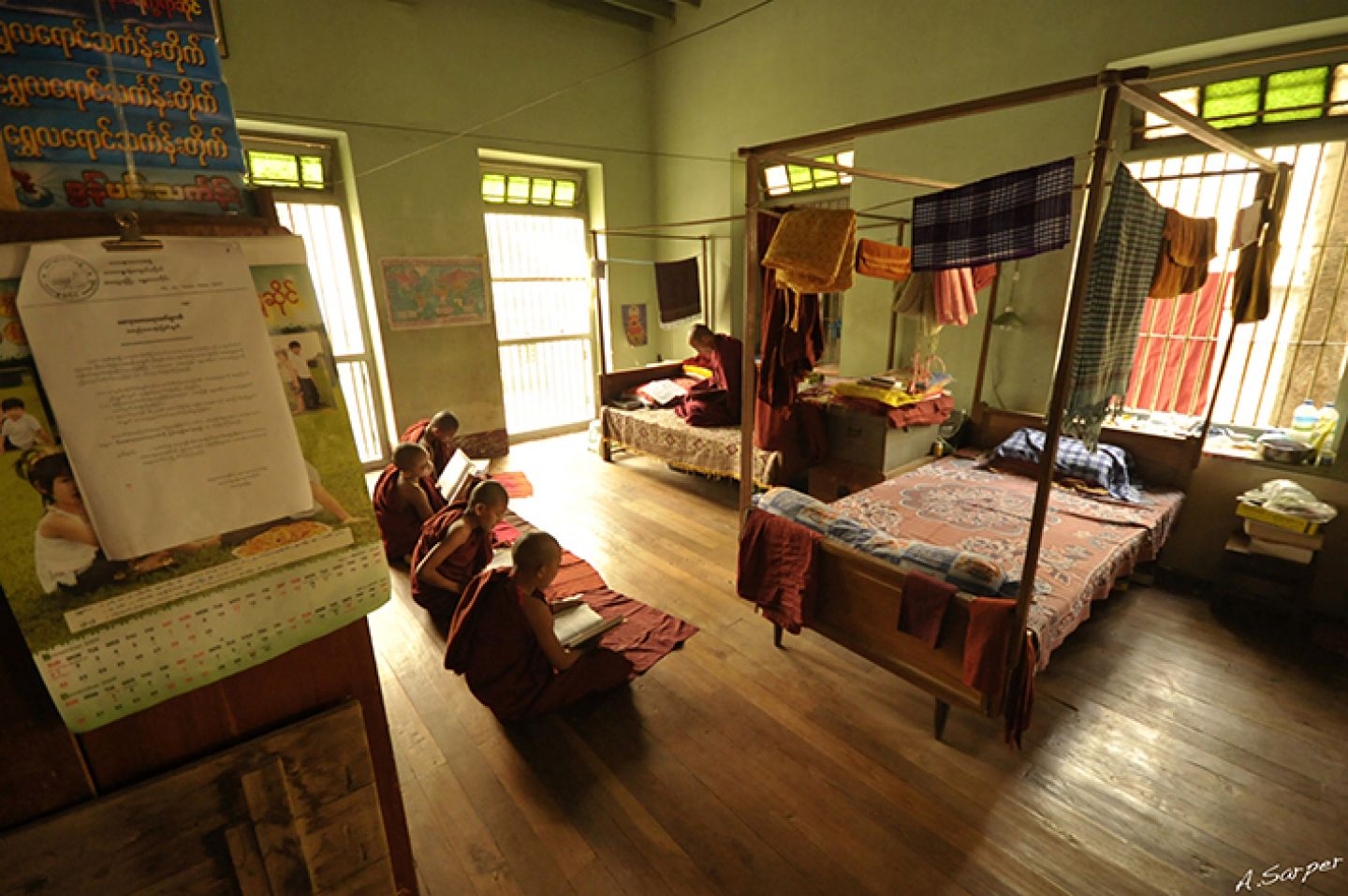 Myanmar 100