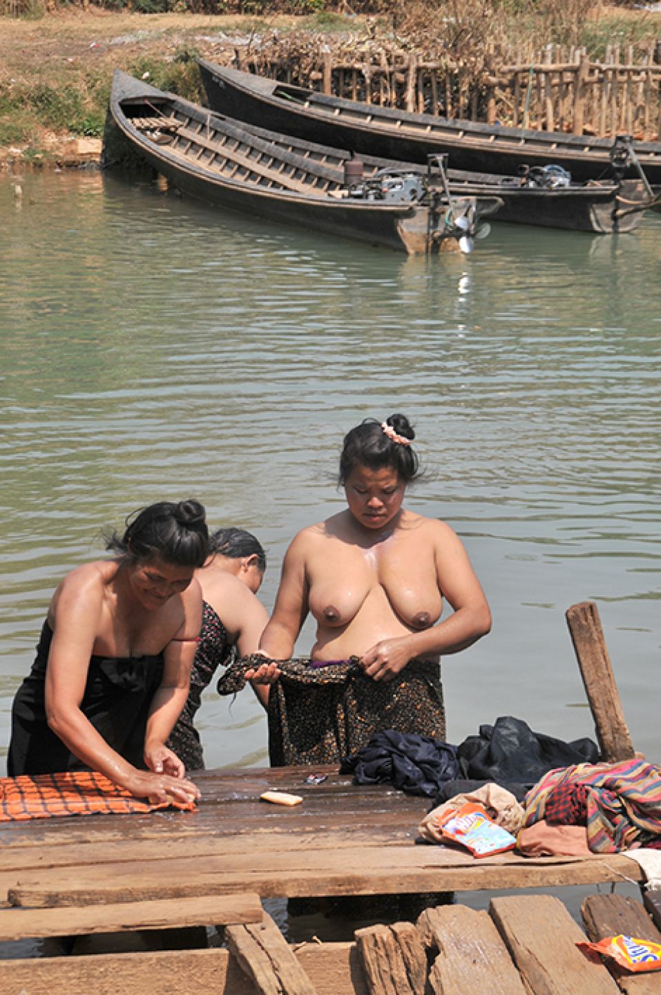 Myanmar 358