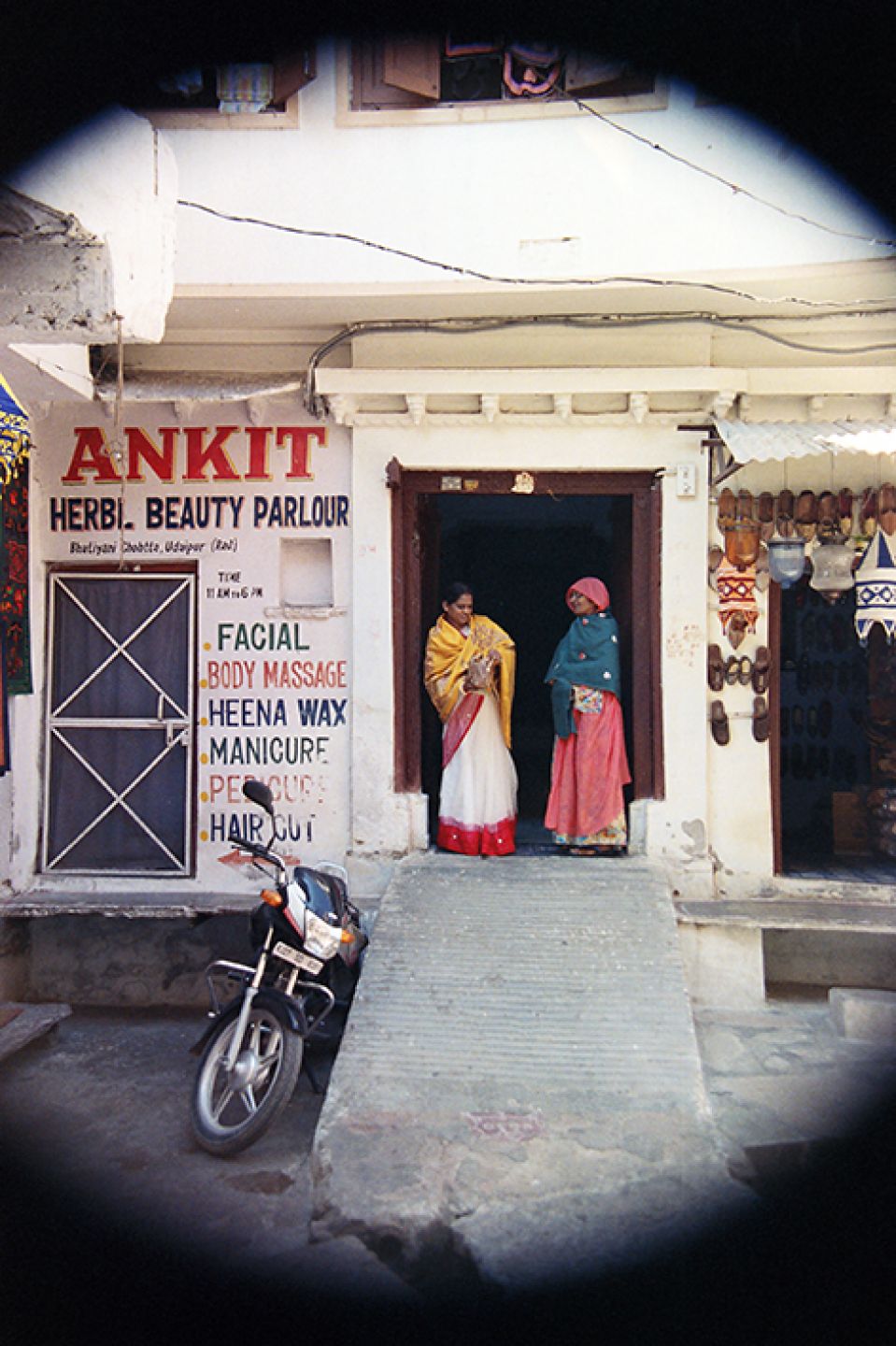 India 32